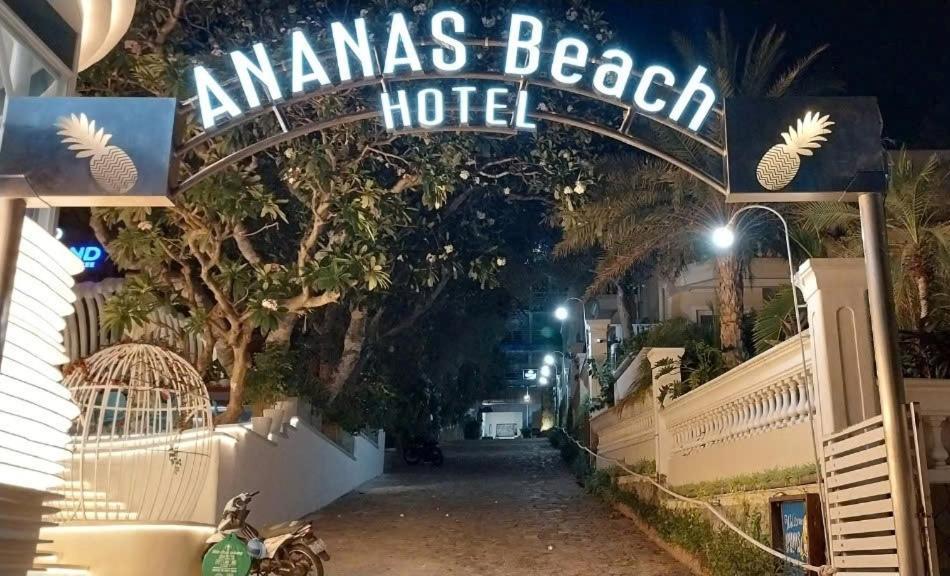 Ananas Beach Hotel Vung Tau Buitenkant foto
